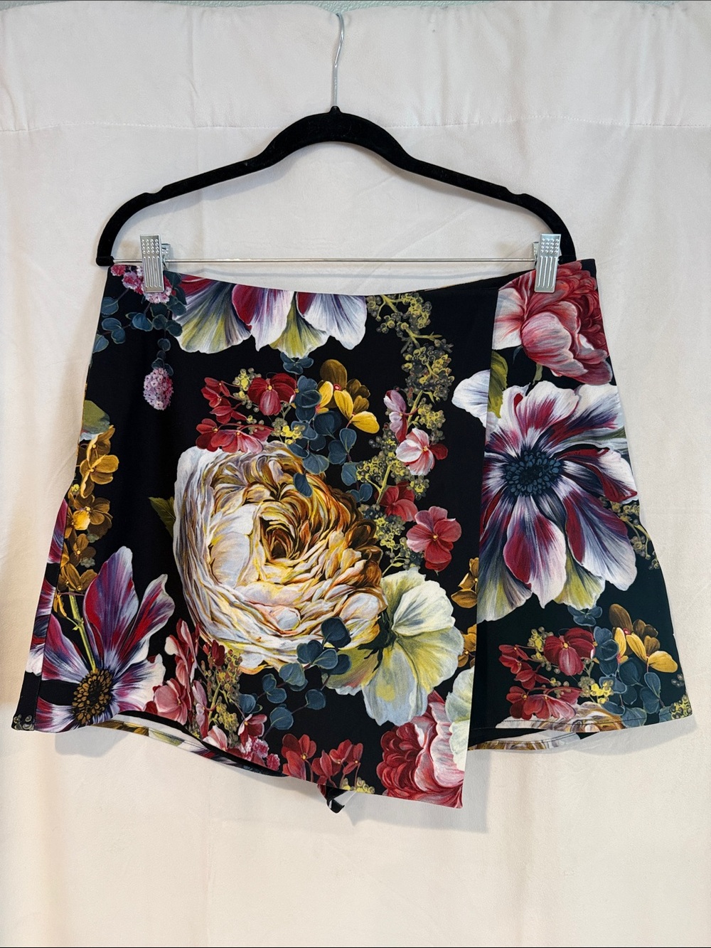 Express Floral Wrap-Front Skort - Black Multi Floral